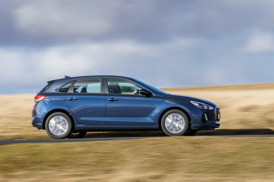  Hyundai i30 2017 года  (UK) (фото 20 из 40)